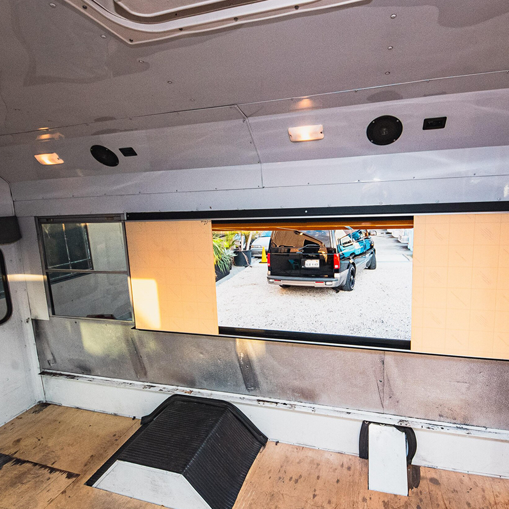 シボレーエクスプレスキッチンカー車内設備製造中画像３