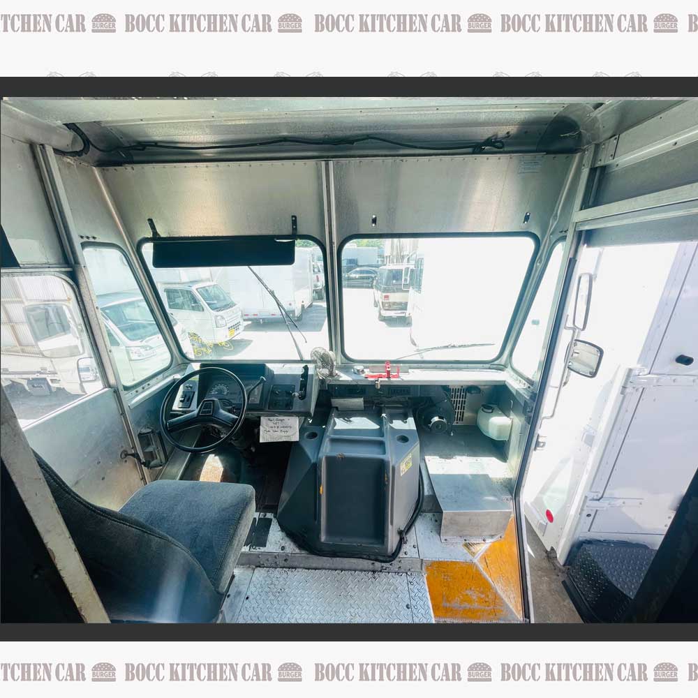 ステップバン1994運転席画像